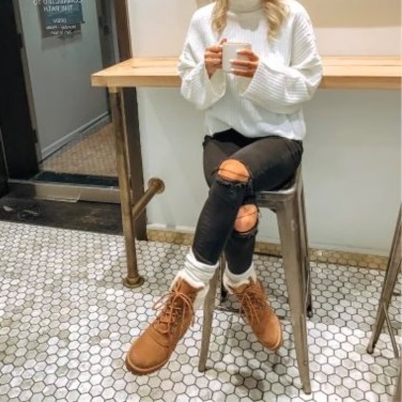 Timberland Skyla Bay 6" Boot, Nubuck Leather with High-Top Style - Picture 8 of 14